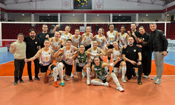 Sakarya Voleybol’dan Ankara’da Net Galibiyet: Liderlik Korundu