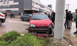 İnegöl’de İki Otomobil Çarpıştı: 1 Yaralı