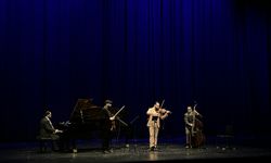 Janoska Ensemble, AKM'de müzikseverlerle buluştu