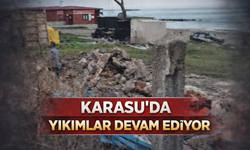 Karasu sahilinde riskli alanda yıkım devam ediyor