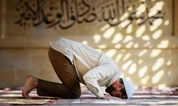 Namaz Ertelenmez: Karataş’tan Topluma Seferberlik Çağrısı