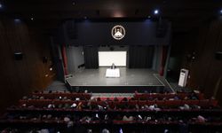 Prof. Dr. Aydemir “Hak ile ancak kalp mutmain olur”