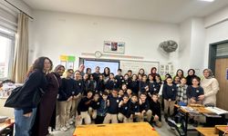 Erenler İlkokulu 4/G Sınıfından Öğretmenlerine Sürpriz Doğum Günü