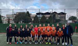 Sakarya Kadın Futbol Kulübü’nden Gol Yağmuru: 18-0