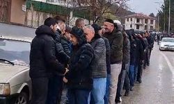 1 kilometrelik bayramlaşma kuyruğu