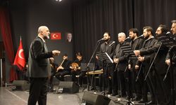 Ayasofya geleneğinden gelen ilahi nağmeler Sakaryalılarla buluştu