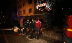 Çanakkale'de yangın çıkan evde hasar oluştu