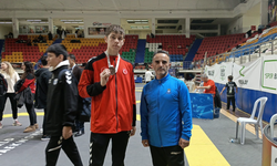 Mehmet Refik Öztürk Türkiye üçüncüsü oldu