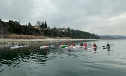 Serdivan’da gençler kano ve kürek sporlarıyla gelişiyor