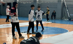 Arifiye’de Floor Curling Heyecanı: Okullar Kıyasıya Yarıştı