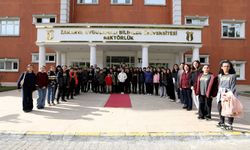 Sait Faik Abasıyanık Ortaokulu Öğrencileri SUBÜ’de Üniversite Ortamını Tanıdı