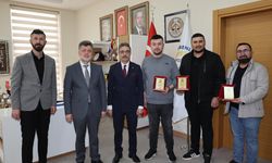 Erenler’de “Kimse Görmeden” Projesine Destek Veren Esnafa Teşekkür