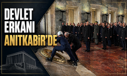Devlet Erkanı Anıtkabir’de
