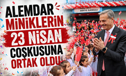 Alemdar miniklerin 23 Nisan coşkusuna ortak oldu