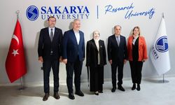 Çiğdem Erdoğan ve Osman Çelik SAÜ’de Paylaşım Toplantısına Katıldı