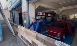 Lastikçi Dükkanının Önüne Duvar Örüldü