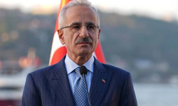 Bakan Uraloğlu Duyurdu! İran’da Kalan Uçak Türkiye’ye Getirildi