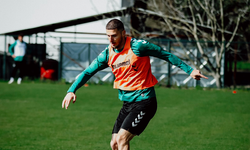 Sakaryaspor Son Kez Sahaya Çıkıyor