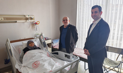 Başkan Akın hastaları yalnız bırakmadı