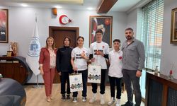 Pazaryeri Belediye Başkanı Tekin başarılı sporcuları ödüllendirdi