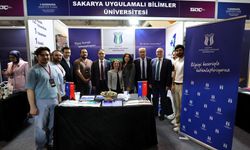 SUBÜ öğrencileriyle Marmara Kariyer Fuarı’ndaydı