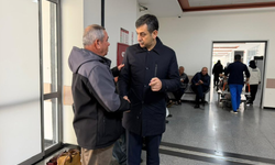 Başkan Akın'dan hastalara moral ziyareti