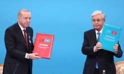 Cumhurbaşkanı Erdoğan’a “Hoca Ahmet Yesevi Nişanı” Takdim Edildi