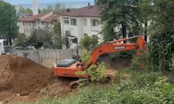 Akçakoca’da Heyelan Paniği: 6 Katlı Binanın Bahçesi Çöktü