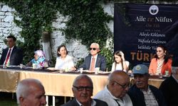 Kırklareli Valisi Turan, huzurevi sakinleri ve devlet korumasındaki çocuklarla bayramlaştı