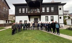 Muhtarlar Taraklı’da Buluştu: Sorunlar ve Çözüm Önerileri Masaya Yatırıldı
