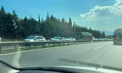 İstanbul’dan Sakarya yönü bayramda kilitlendi