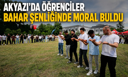 Akyazı’da Üniversite Öğrencilerine Bahar Şenliği Morali