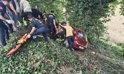 Balıkesir'de otomobilin devrildiği kazada 2 kişi yaralandı