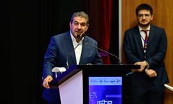 Esenler Belediyesinin 'İş'te Yapay Zeka' programı mezuniyet töreni