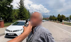 Yokuşta Geri Kaçan Araç Aynı Otomobile 3 Kez Çarptı