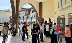 Adaylar Sabahın Erken Saatlerinde Sınav Merkezlerine Akın Etti
