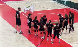 Hendek’te Voleybol Antrenmanlarına Yoğun İlgi