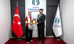 SUBÜ Dünya Şampiyonunu Ağırladı