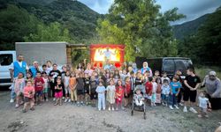 Yaz neşesi bu kez Pamukova, Karapürçek ve Geyve’de yüzlerce çocukla buluştu