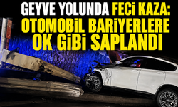 Geyve Yolunda Feci Kaza: Otomobil Bariyerlere Ok Gibi Saplandı