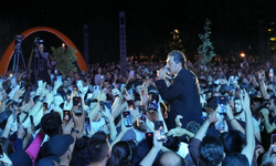 Bayhan, Sakarya'da Binlerce Hayranıyla Buluştu