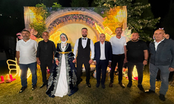 Ferizli'de Arslan ve Kaplan Ailelerinin Mutlu Günü