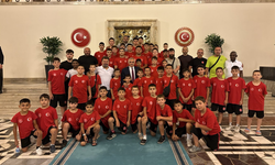 Vekil İnci Hendekli Genç Pehlivanları Meclis’te Ağırladı