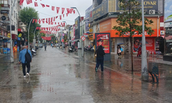 Vatandaşlar Yağmura Hazırlıksız Yakalandı