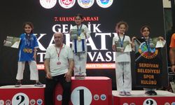 Serdivan’ın Karatecileri Gemlik’te de Dereceye Doymadı