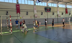 Karasu’da Genç Sporcular Yaz Boyunca Antrenmanlarını Sürdürüyor