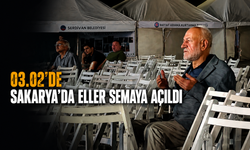 Sakarya’da saat 03.02’de eller semaya açıldı