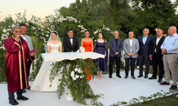Akın Erden ile Dinur Beygiret ile dünyaevine girdi