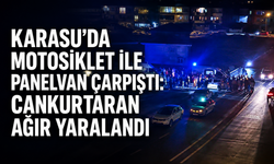 Karasu’da motosiklet ile panelvan çarpıştı