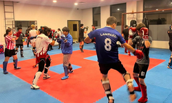Akyazı’da gençler altı farklı branşta sporla buluşuyor